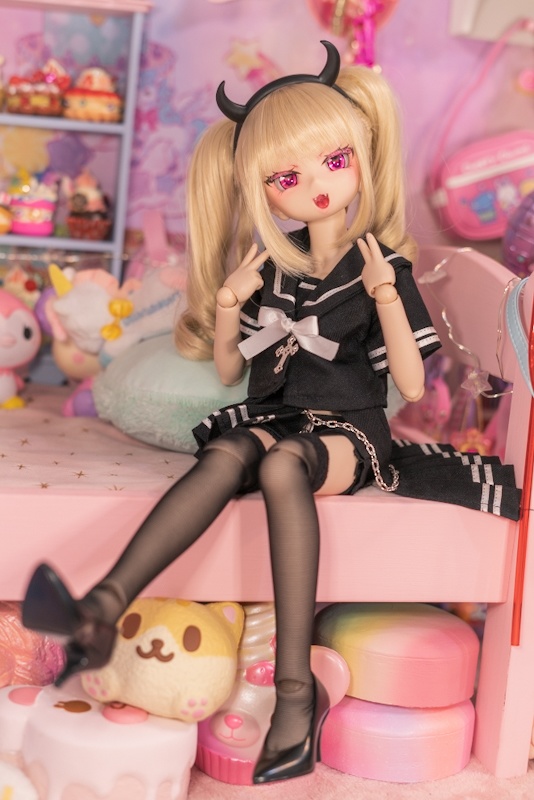 病みかわ♡アシメセーラー