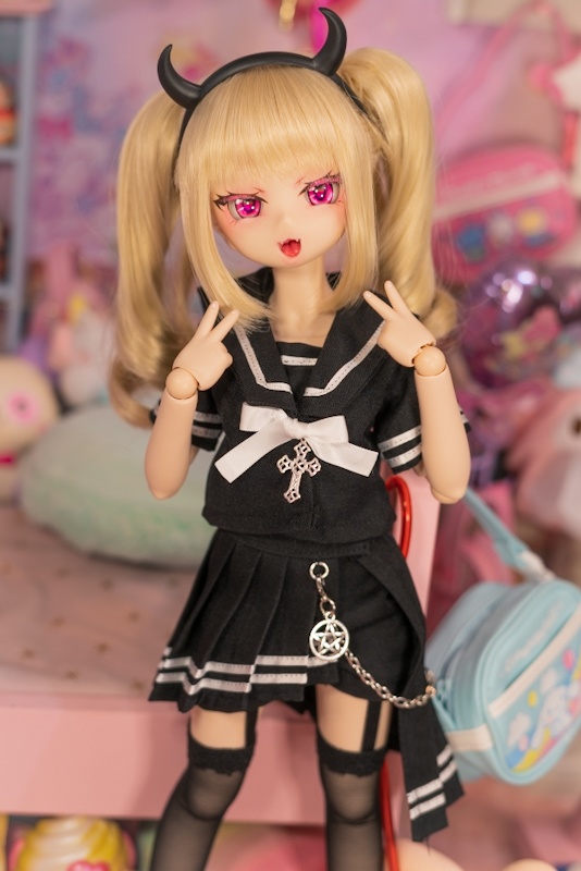 病みかわ♡アシメセーラー