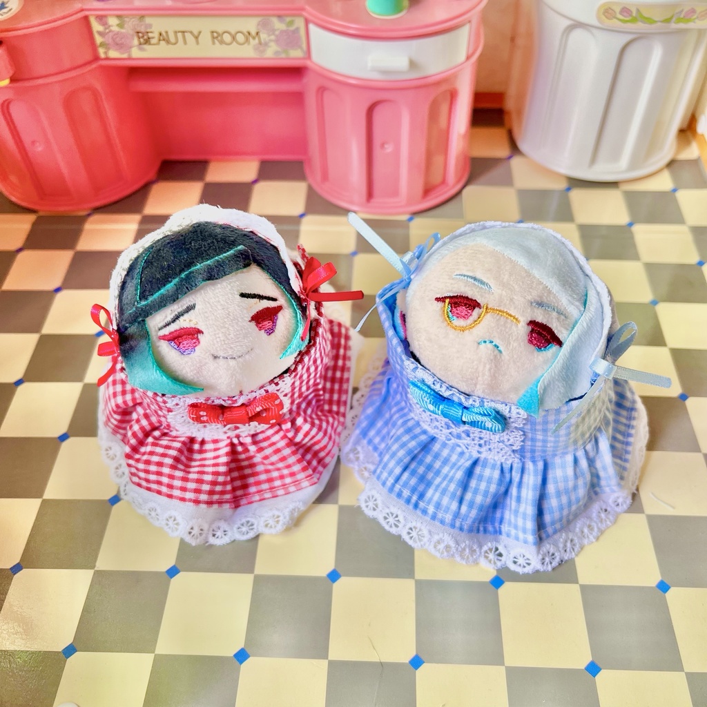 おもちのフリルチェックワンピSET