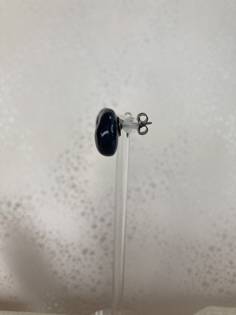 深海の煌めきおしりピアス(ネイビー)