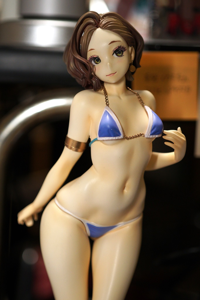 ビキニ見栄子1/6フィギュア完成品