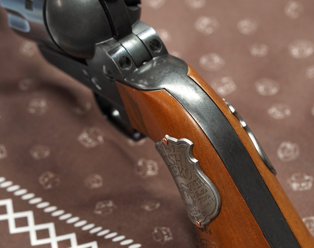 見栄子チーフPEACE MAKERグリップバッジ(樹脂製)