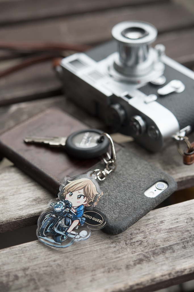 真琴グッツィアクリルキーホルダー