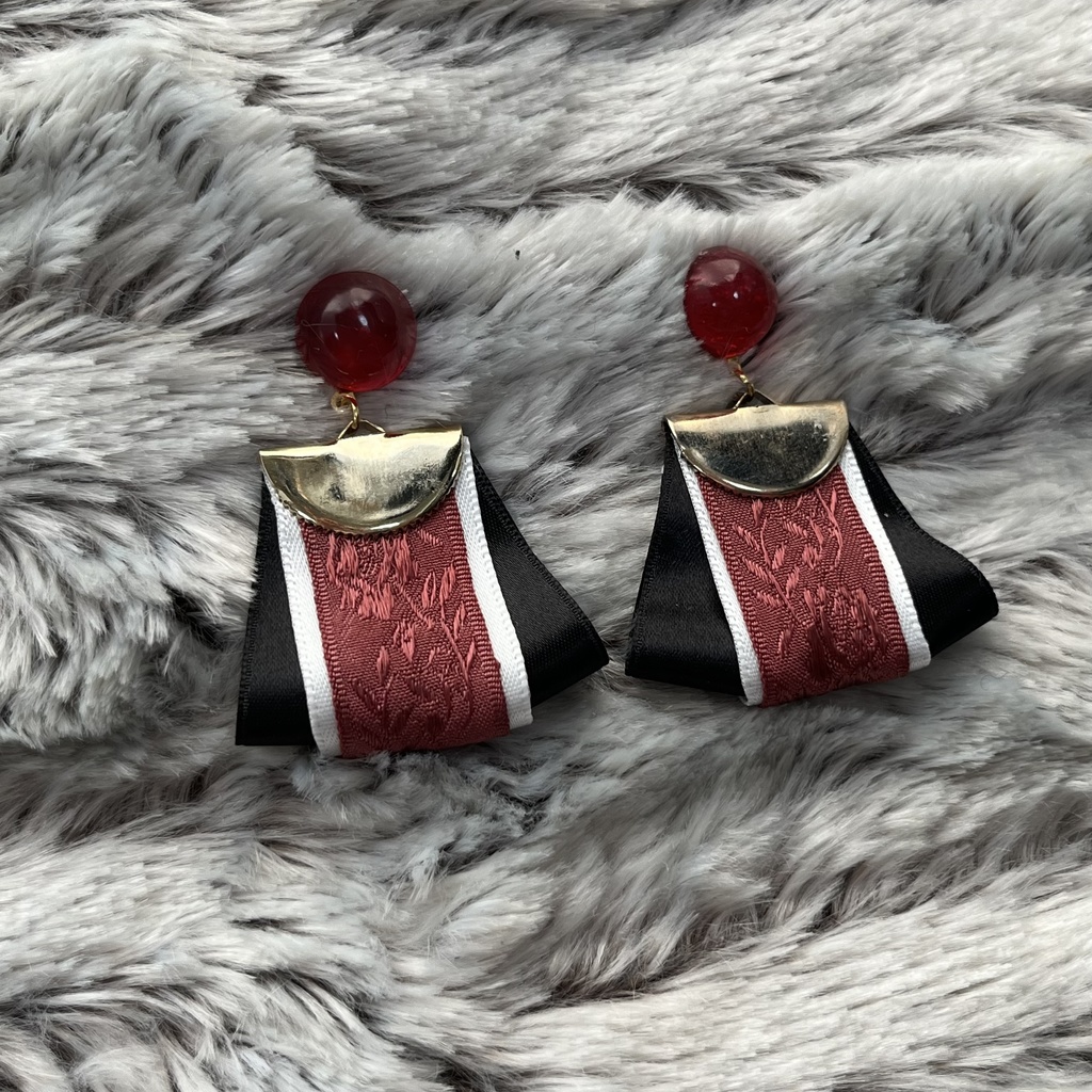 ベロニカイメージ② ピアス イヤリング