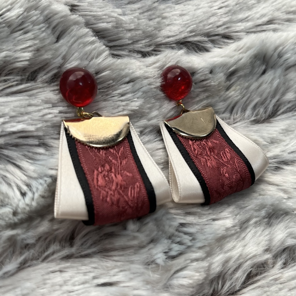 ベロニカイメージ① ピアス イヤリング