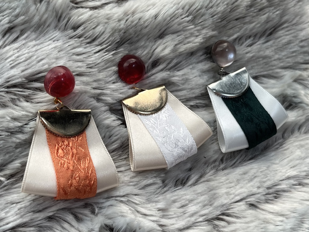 モースヴィーグイメージ ピアス イヤリング