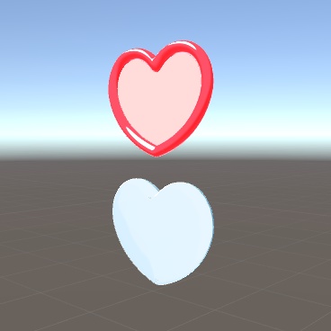 ハートのバッジとロケットペンダント