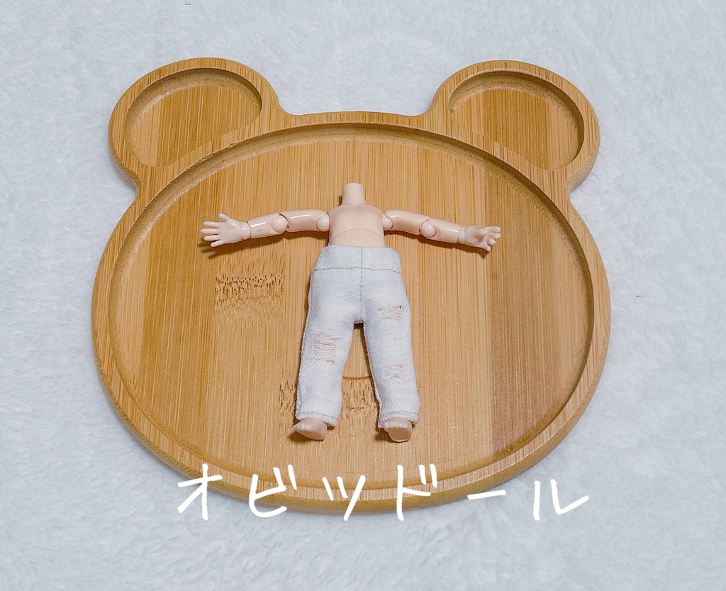 ダメージジーンズ