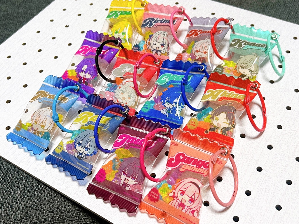 シャカシャカグミキーホルダー