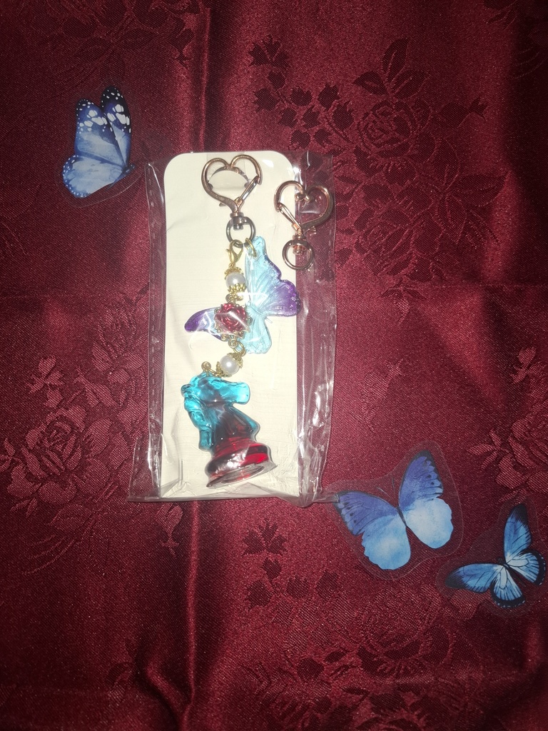 【無くなり次第終了】魔蝶石付きチェスキーホルダー(ハウレス)