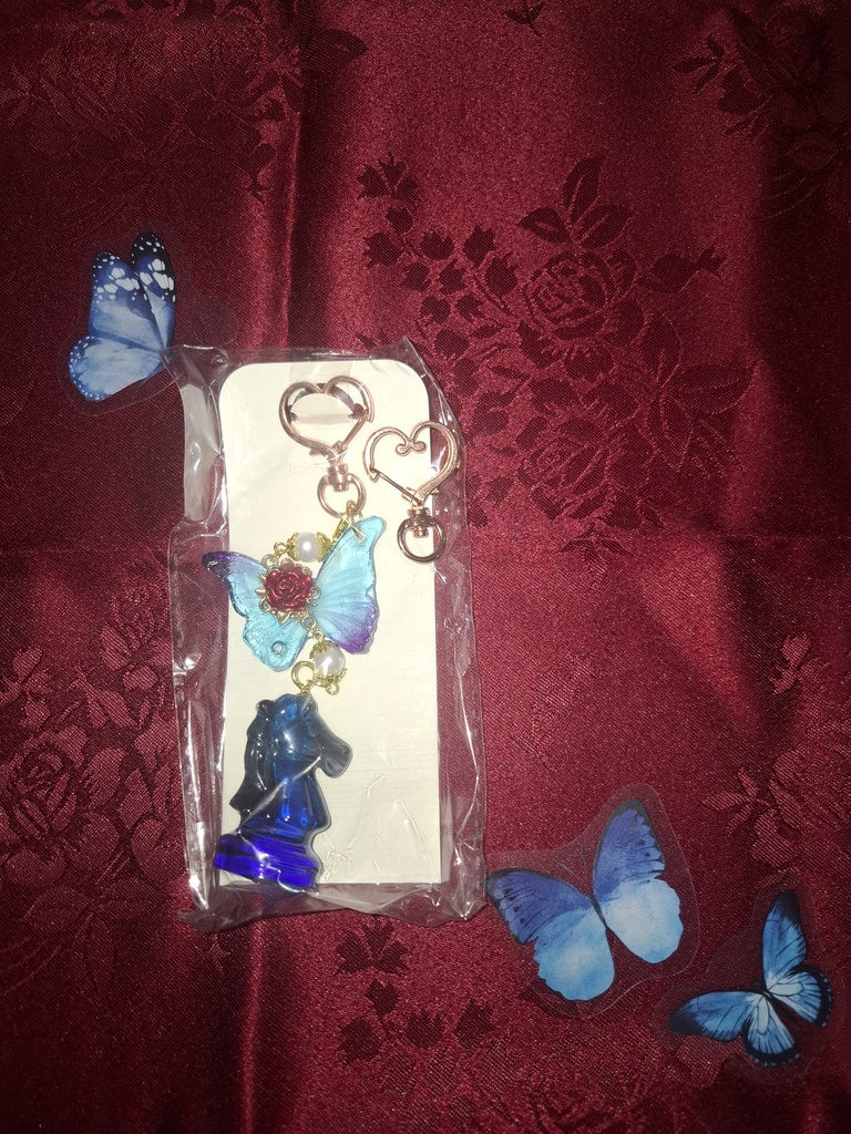 【無くなり次第終了】魔蝶石付きチェスキーホルダー(ボスキ)