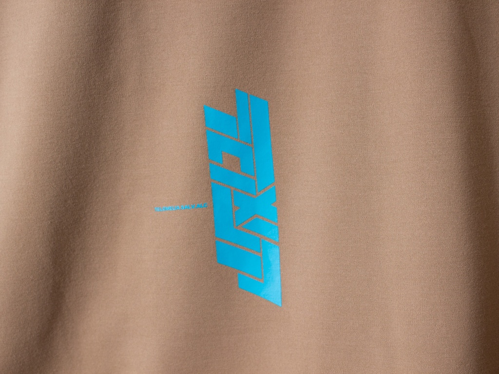 ピクセルネック オーバーサイズTシャツ