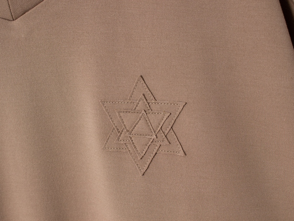 ピクセルネック オーバーサイズTシャツ