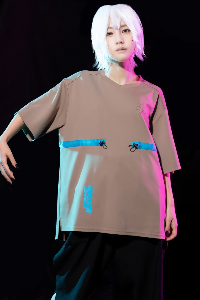 ピクセルネック オーバーサイズTシャツ