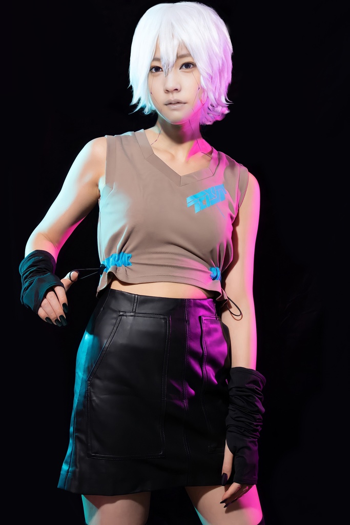 ピクセルネックタンクトップ