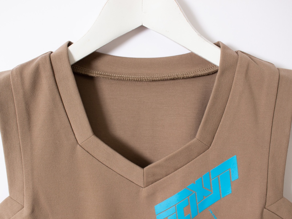 ピクセルネックタンクトップ