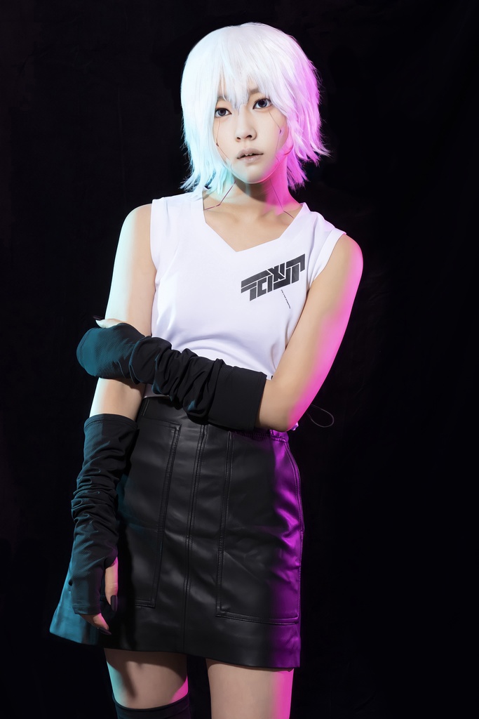 ピクセルネックタンクトップ