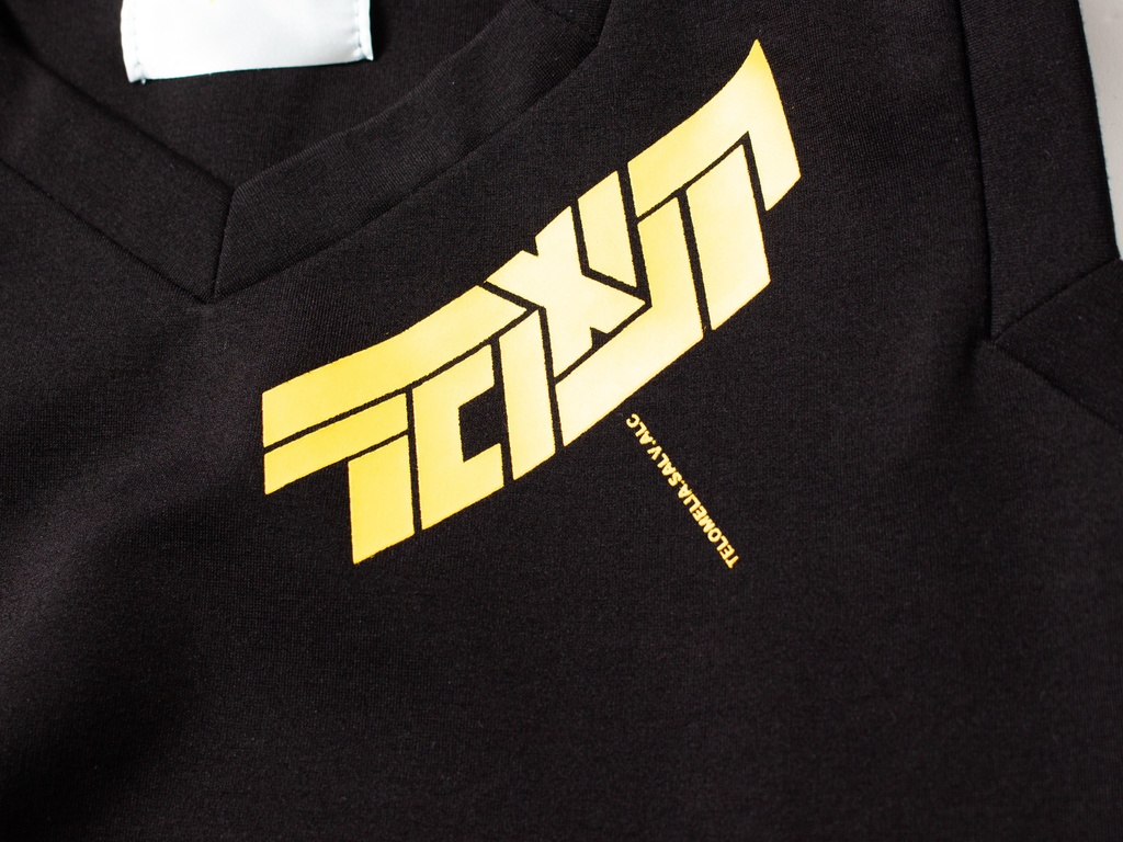 ピクセルネックタンクトップ