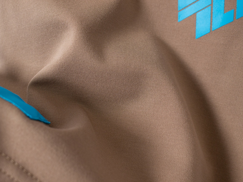 ピクセルネックタンクトップ