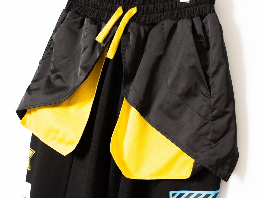 マルチラベルスウェットパンツ