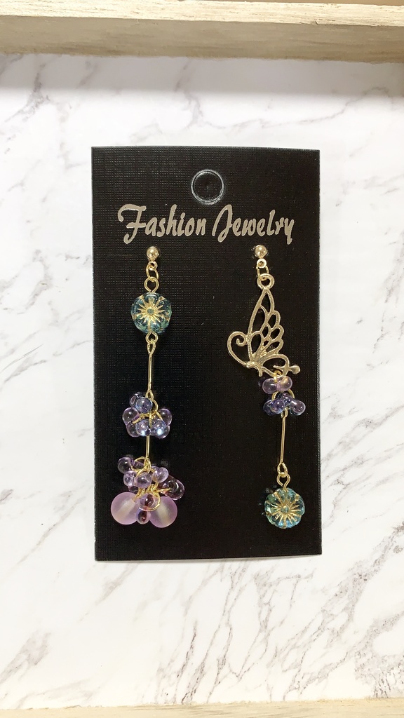 小ぶりチェコビーズ ピアス Mymint Booth