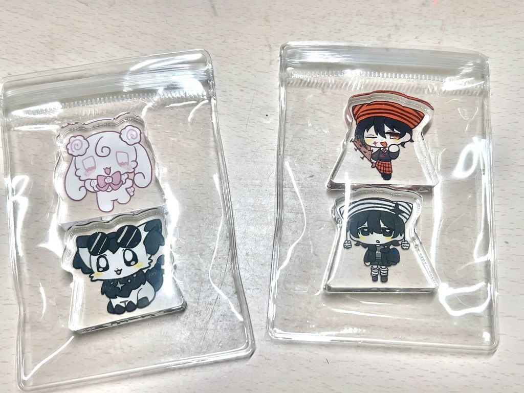 自立ミニペアアクスタ