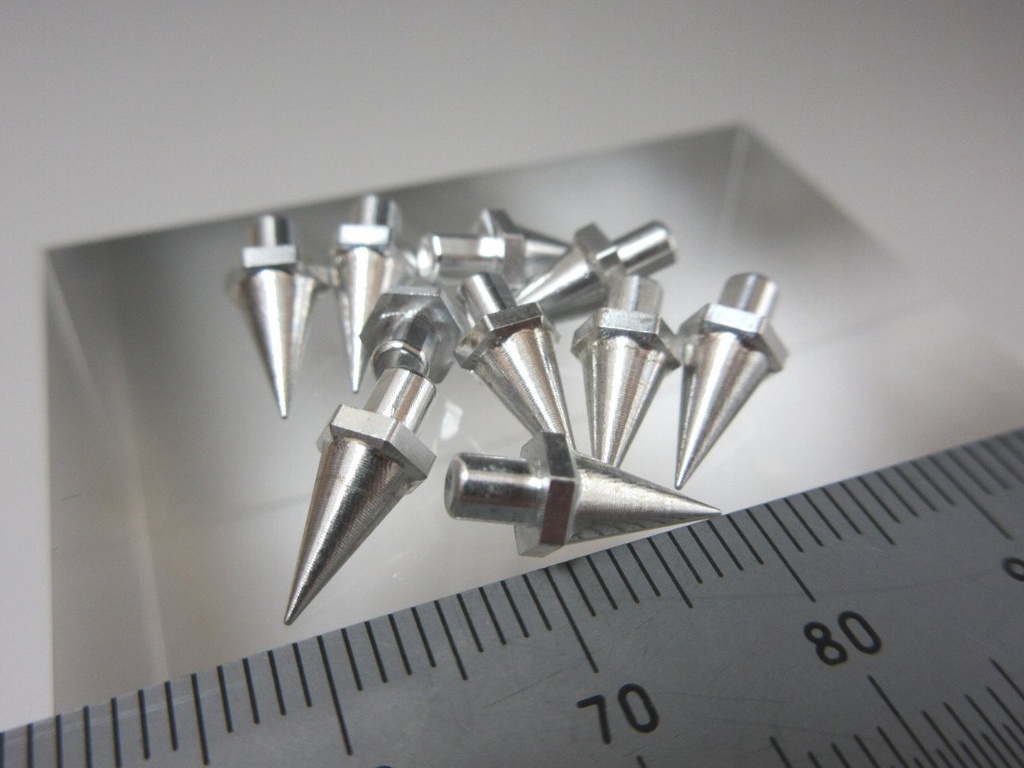 スパイク L (溝ナシ) 【10個入り】