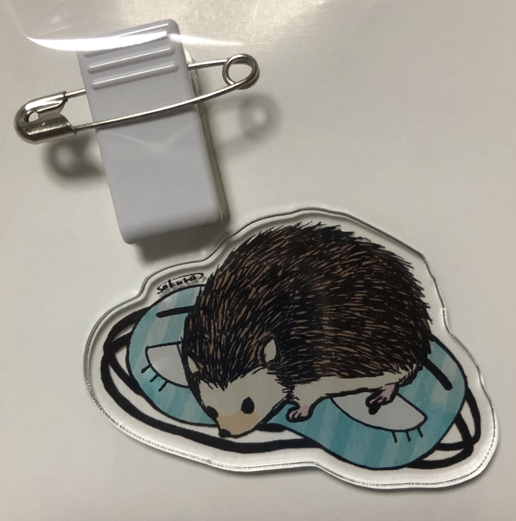 ハリネズミのアクリルバッジ