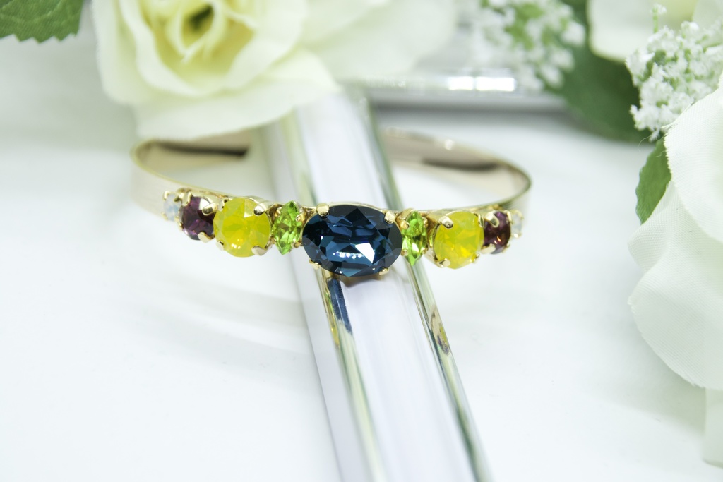 ティナリイメージバングル