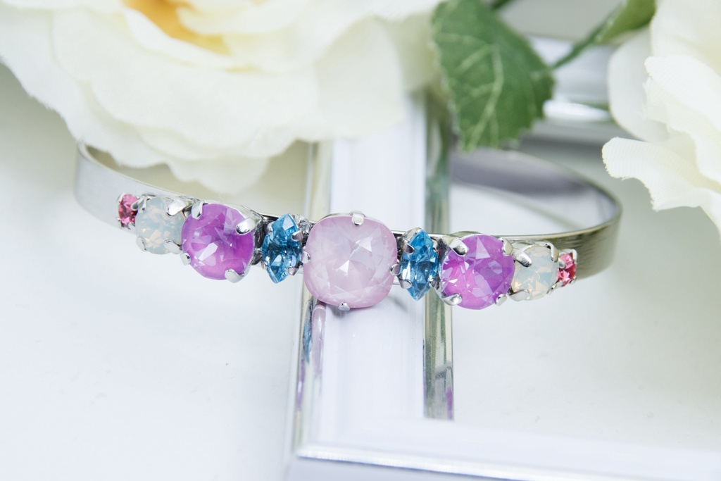 キュレネ イメージバングル