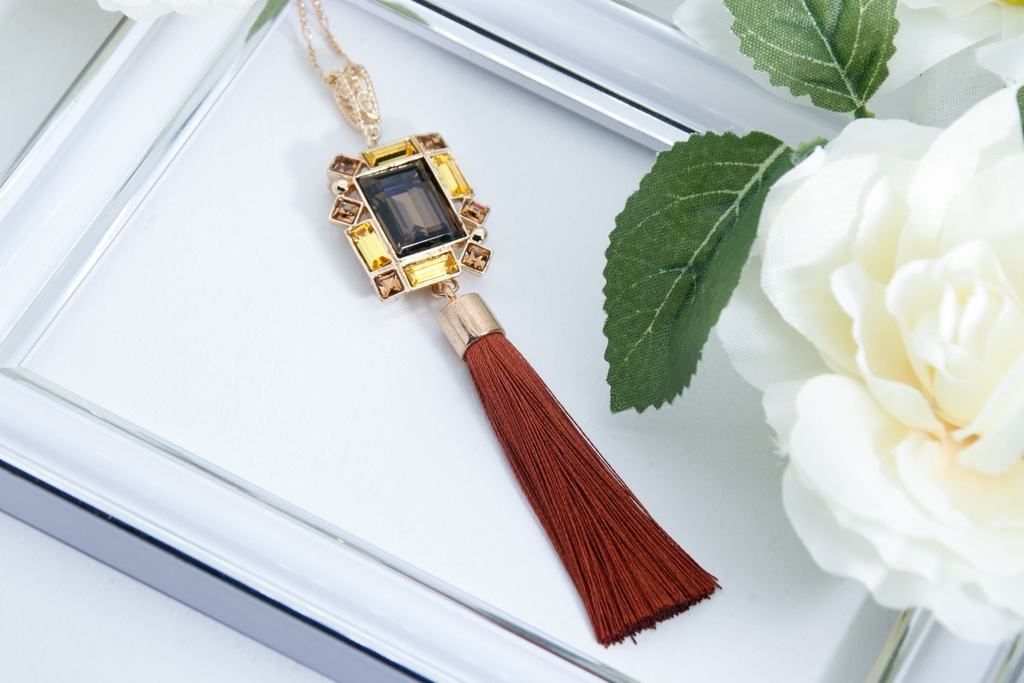 鍾離 イメージタッセルネックレス