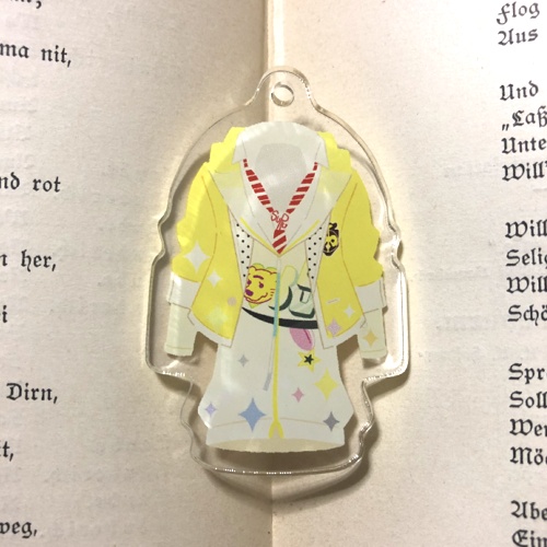 TYB制服アクリルキーホルダー