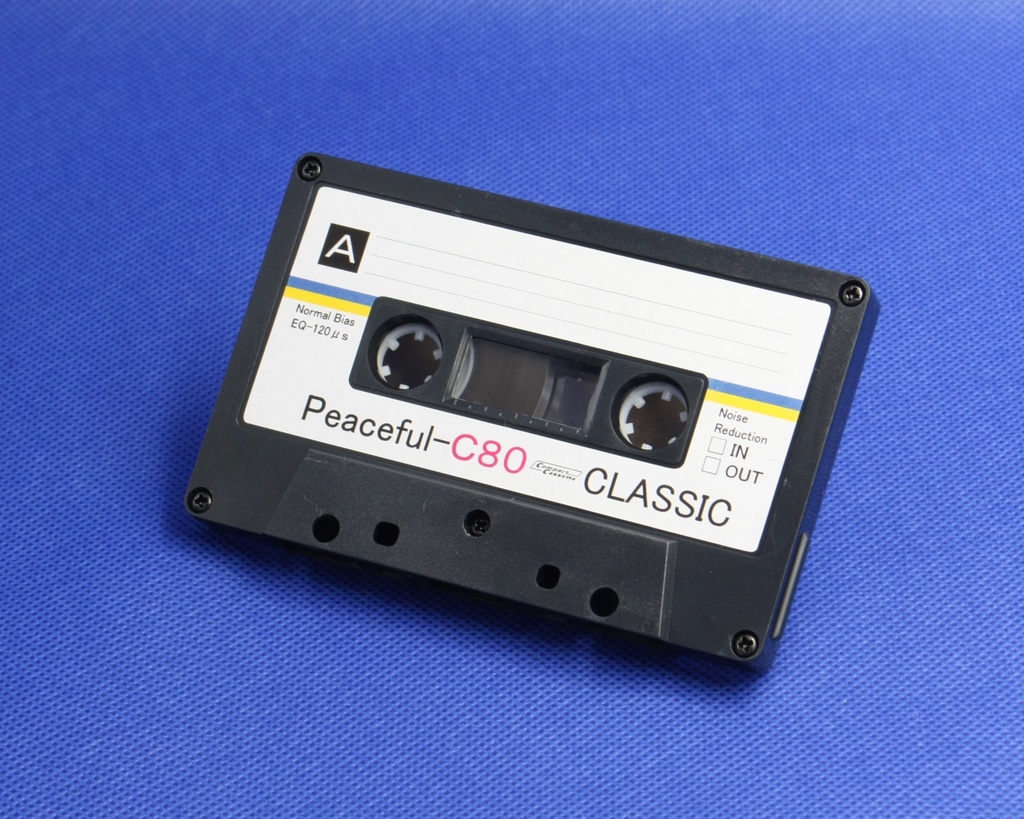 Peaceful<ピースフル・黒ハーフ版>平和祈願のカセットテープ