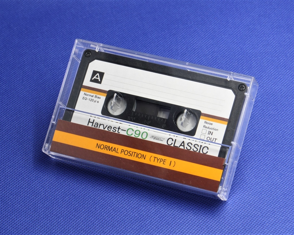 Harvest＜ハーヴェスト＞レトロ調デザインのカセットテープ