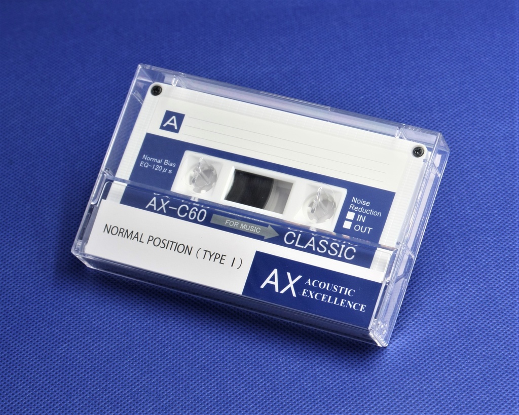 ＜AX：ブルー.R2＞オリジナルデザイン・カセットテープ