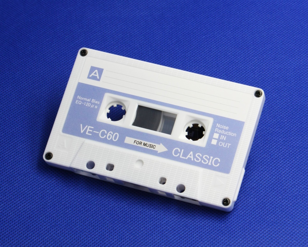 VE<ラベンダー.R2>オリジナルデザイン・カセットテープ