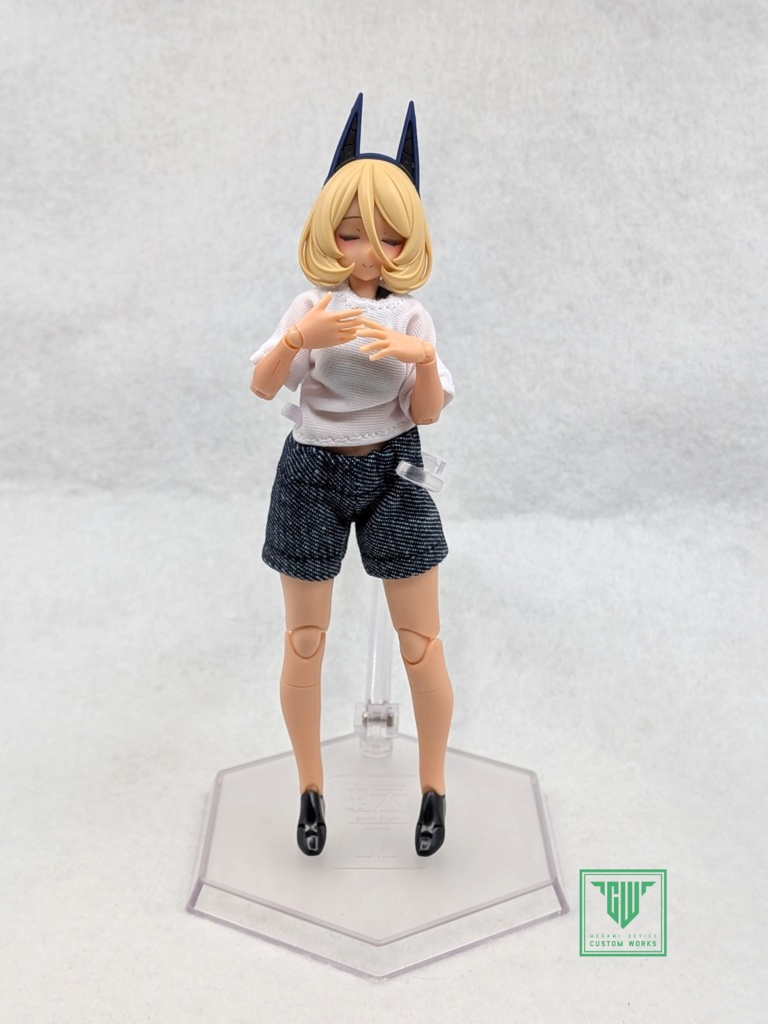 メガミデバイス推奨 Tシャツ&デニムパンツセット