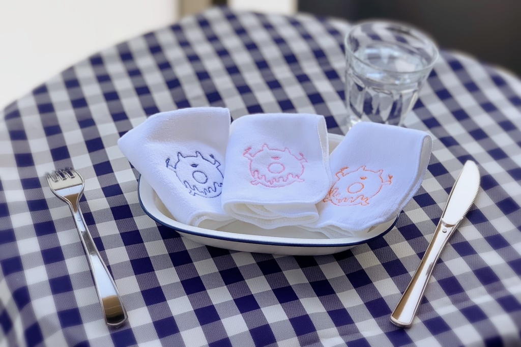 浮き輪さんモチーフ ハンドタオル