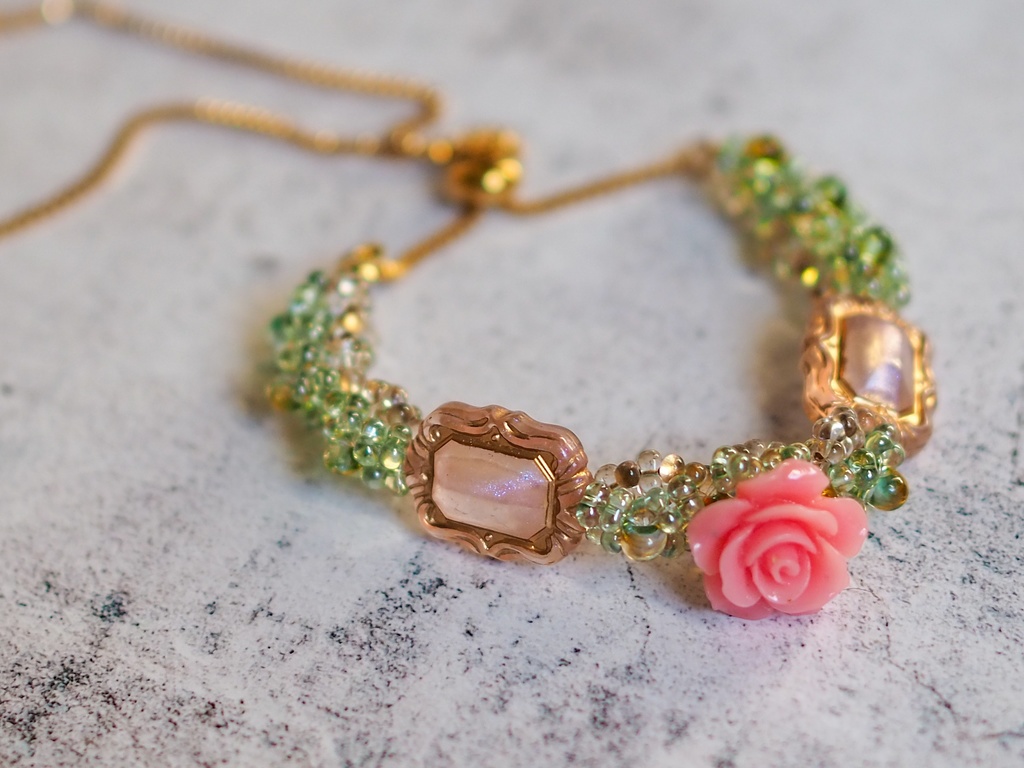 魔女のブレスレット【チレッタ】