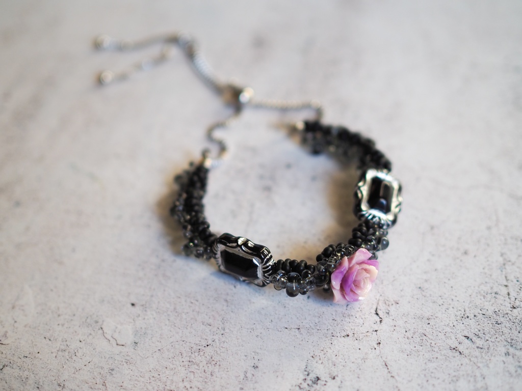 魔女のブレスレット【チレッタ】