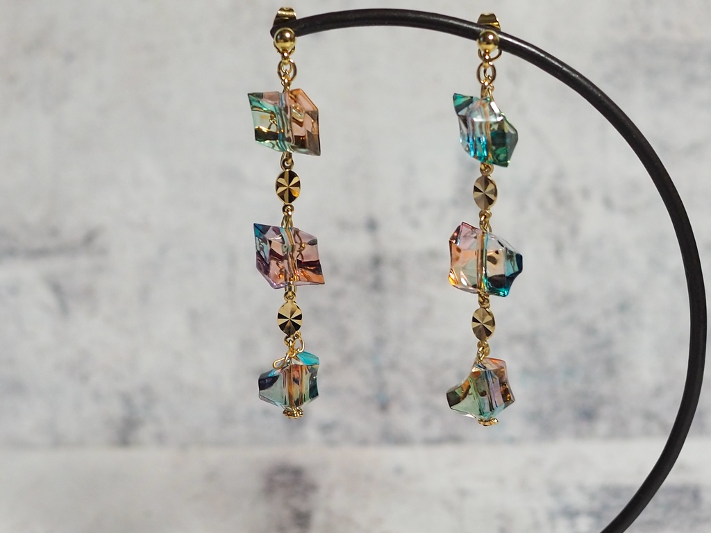 黄昏の琥珀糖の耳飾り