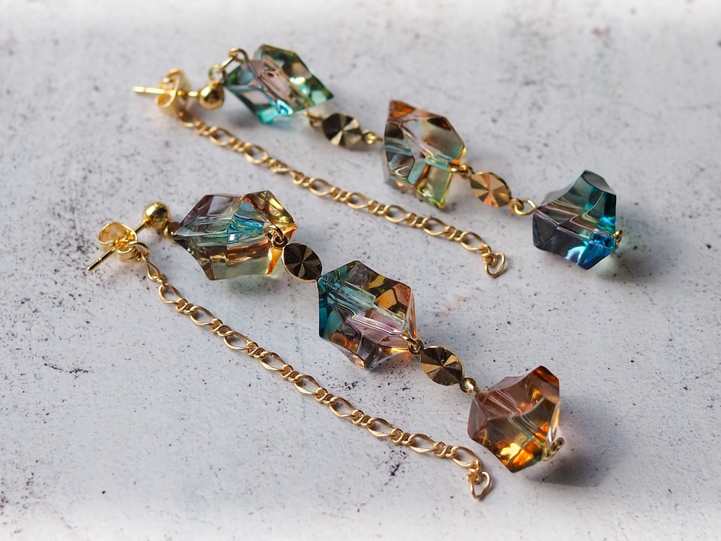 黄昏の琥珀糖の耳飾り