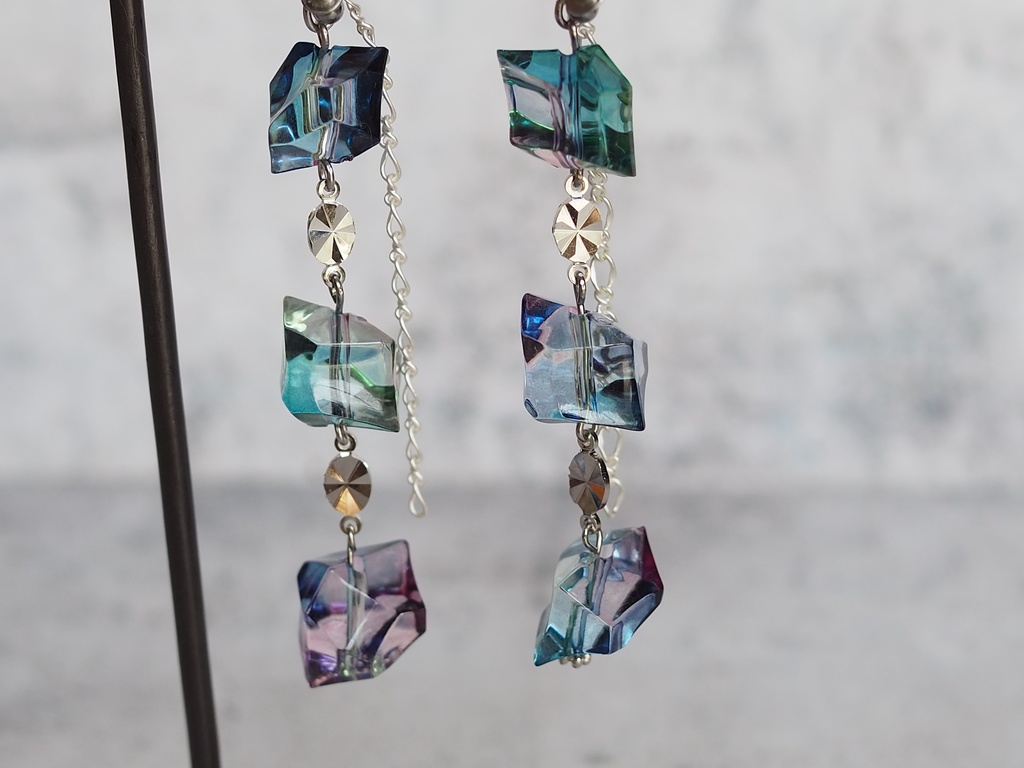 可惜夜の琥珀糖の耳飾り