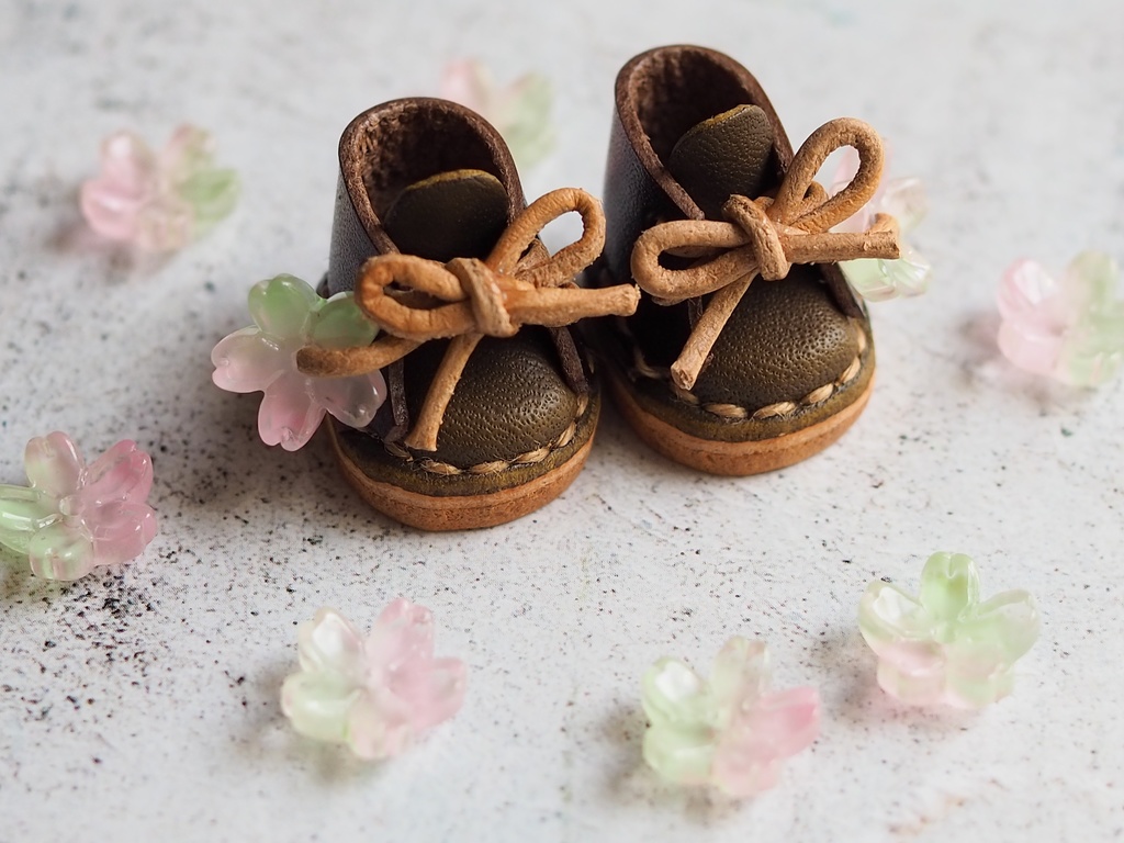 蛙始めて鳴くぬい靴【Mサイズ】