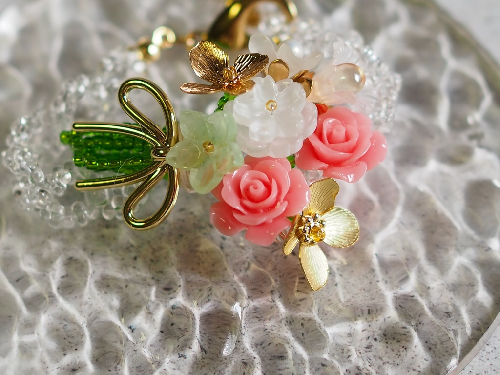 ぬいちゃんのための花束ポシェット【メヌエット】
