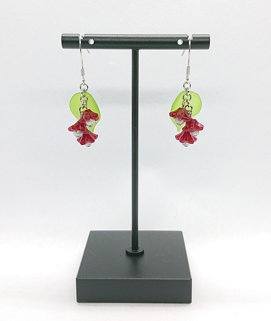 赤井秀一 / 降谷零 イメージ 小花のピアス/イヤリング