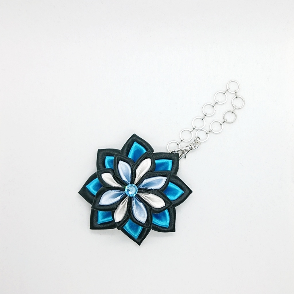 五条悟・虎杖悠仁・夏油傑イメージ つまみ細工風バッグチャーム