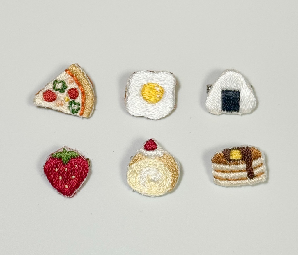 ぬいちゃんサイズ刺繍ブローチ(たべもの)