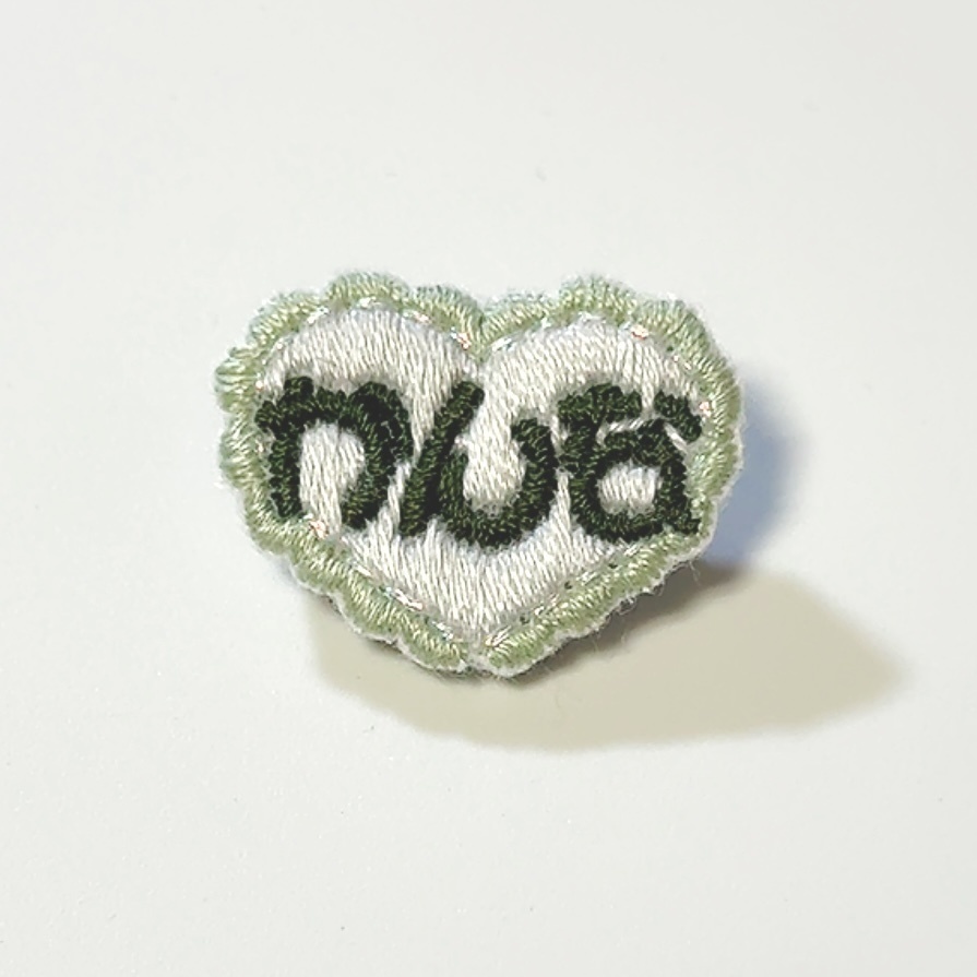 おなまえ刺繍ブローチ