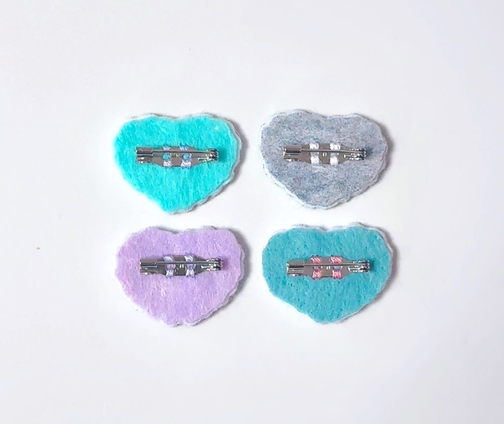 おなまえ刺繍ブローチ